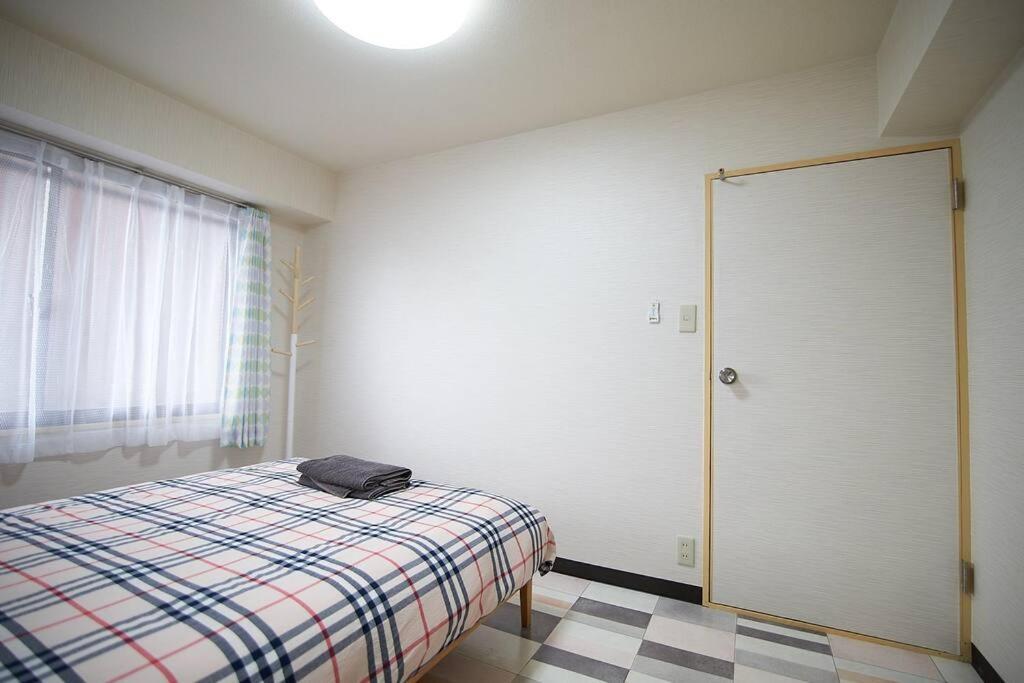 新宿市中心日式样式公寓，紧邻商业地域韩国街免费wi-fi Apartament